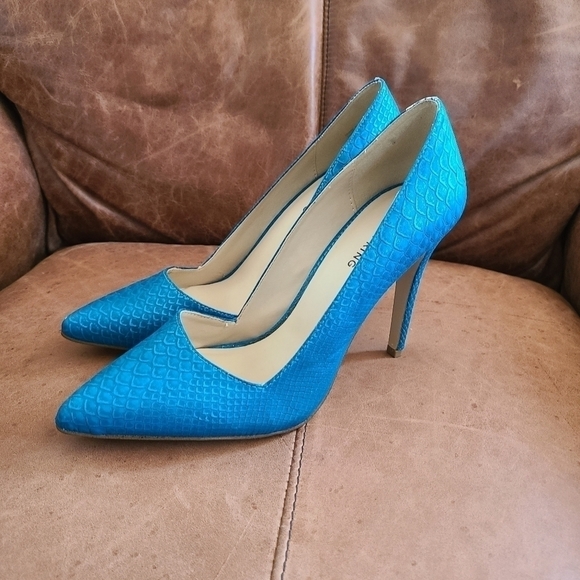Call It Spring Mermaid Stiletto Heels with Blue Scale Mermaid Print, Size 9 - Picture 4 of 10